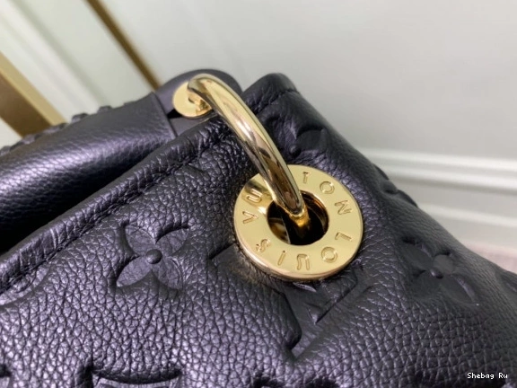 LOUIS VUITTON ARTSY 0809